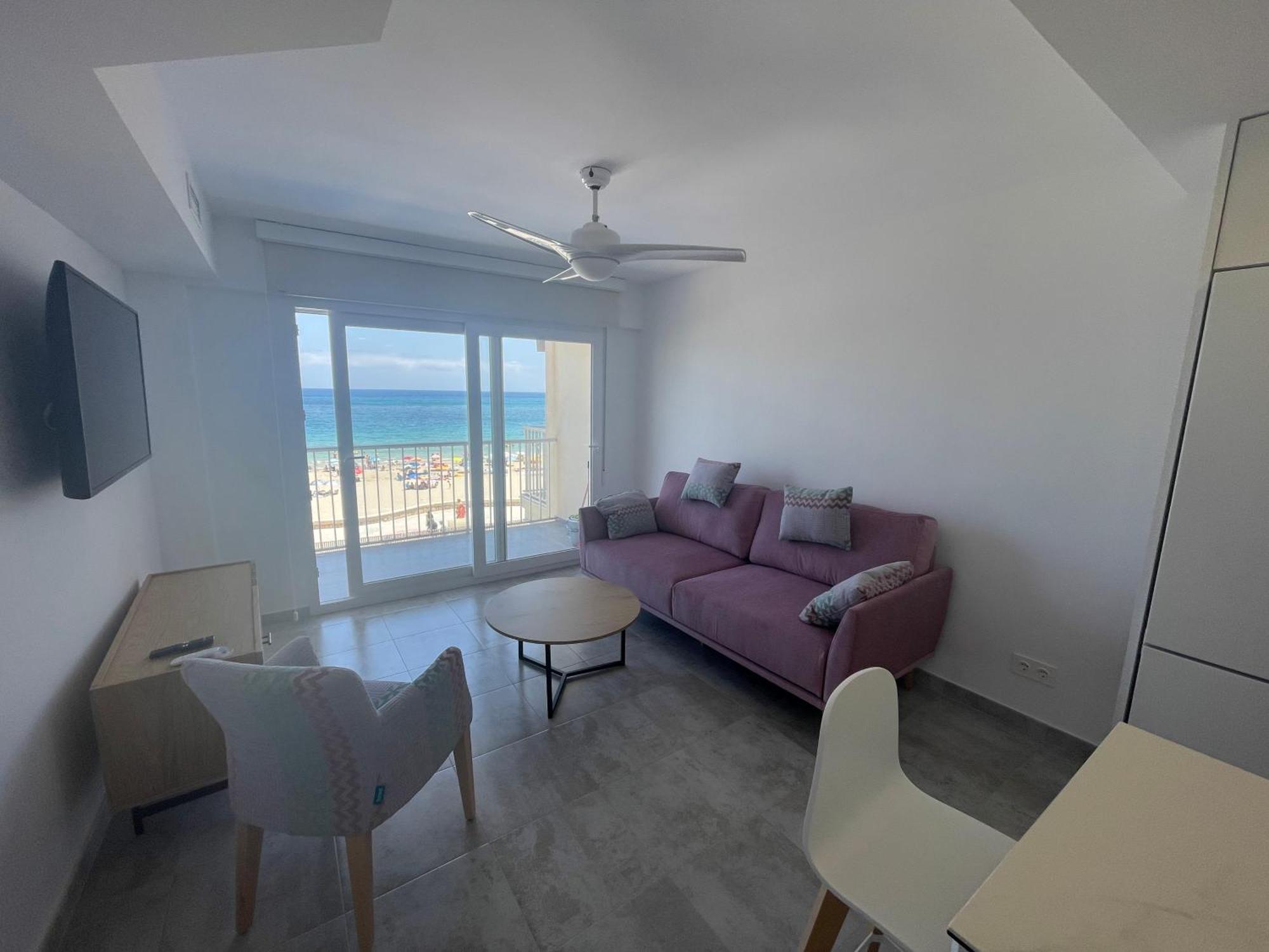 Medi Playa Primera Linea Con Piscina Κάλπε Εξωτερικό φωτογραφία